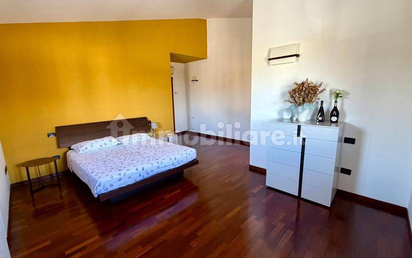 Villa bifamiliare viale Villa del Veneziano 55, Viadana — foto 4 di 19