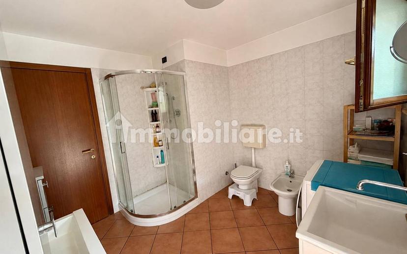 Villa bifamiliare viale Villa del Veneziano 55, Viadana — foto 15 di 19