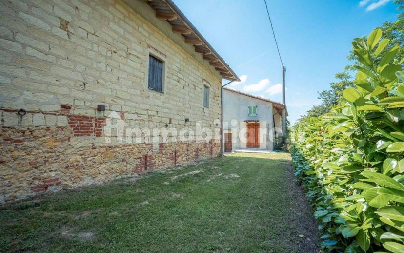 Rustico Strada Cascine Piccinini 11, Grazzano Badoglio — foto 8 di 16