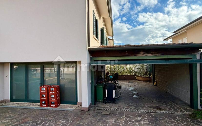 Villa bifamiliare viale Villa del Veneziano 55, Viadana — foto 14 di 19
