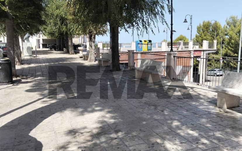 Terratetto unifamiliare via Famiglia Marchetti 20-22, Centro, Ischitella — foto 12 di 35