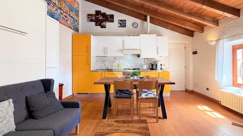 Bilocale via Borgo Cavour 7, Centro, Bardolino — foto 11 di 13