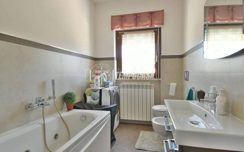 Trilocale via Benedetto Croce 9, Marsia, Roccafluvione — foto 12 di 18