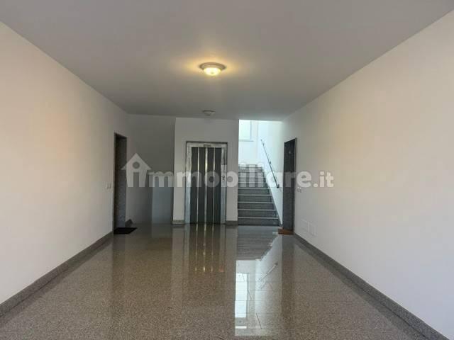 Appartamento via Genova, Centro, Sabaudia — foto 2 di 15