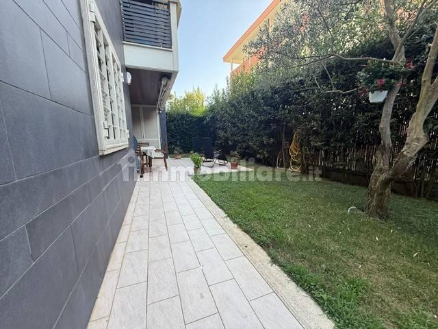 Appartamento via Genova, Centro, Sabaudia — foto 11 di 15