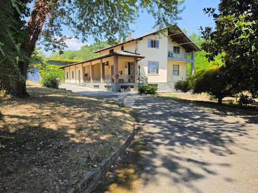 Villa bifamiliare via Martiri della Libertà 14, Centro, Salussola — foto 2 di 41