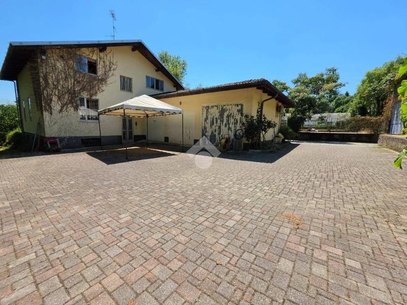 Villa bifamiliare via Martiri della Libertà 14, Centro, Salussola — foto 9 di 41