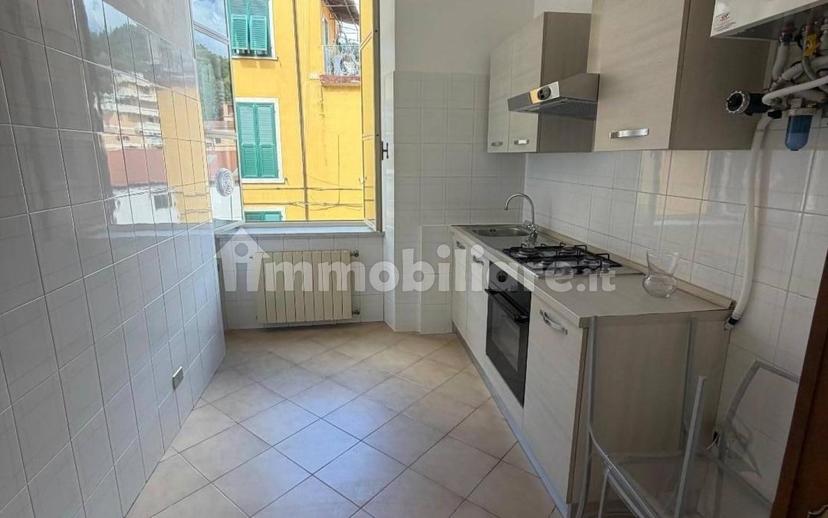 Trilocale ottimo stato, primo piano, Centro, Carrara — foto 2 di 6