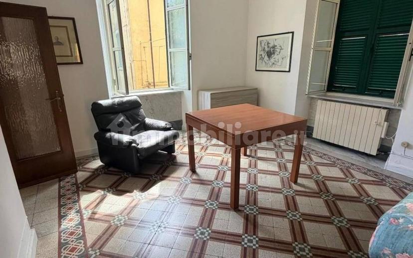 Trilocale ottimo stato, primo piano, Centro, Carrara — foto 4 di 6