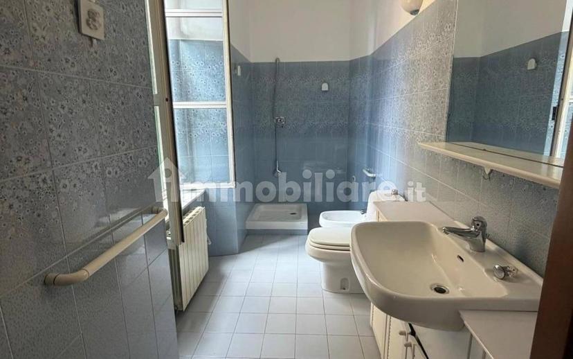 Trilocale ottimo stato, primo piano, Centro, Carrara — foto 6 di 6