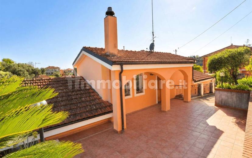 Villa unifamiliare, ottimo stato, 249 m², Oneglia, Imperia — foto 15 di 37