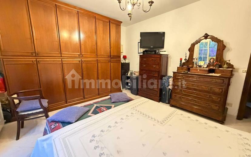 Villa unifamiliare, ottimo stato, 249 m², Oneglia, Imperia — foto 3 di 37