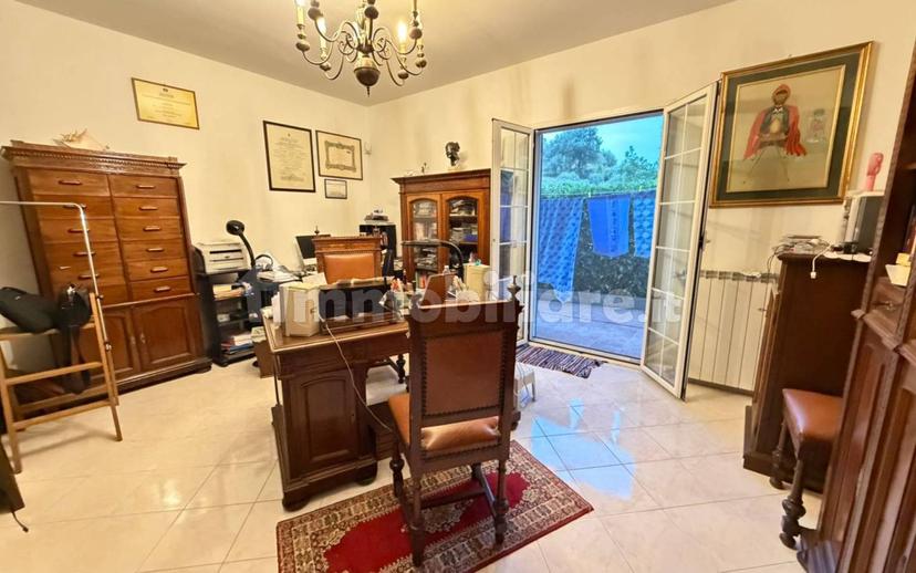 Villa unifamiliare, ottimo stato, 249 m², Oneglia, Imperia — foto 12 di 37
