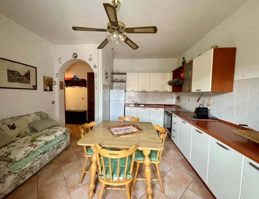 Villa plurifamiliare via dei Pini 18, Centro, Valentano — foto 9 di 27
