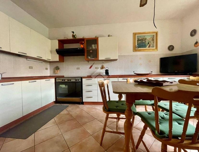 Villa plurifamiliare via dei Pini 18, Centro, Valentano — foto 11 di 27