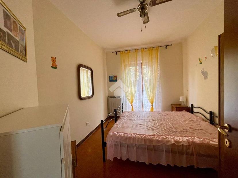 Villa plurifamiliare via dei Pini 18, Centro, Valentano — foto 2 di 27
