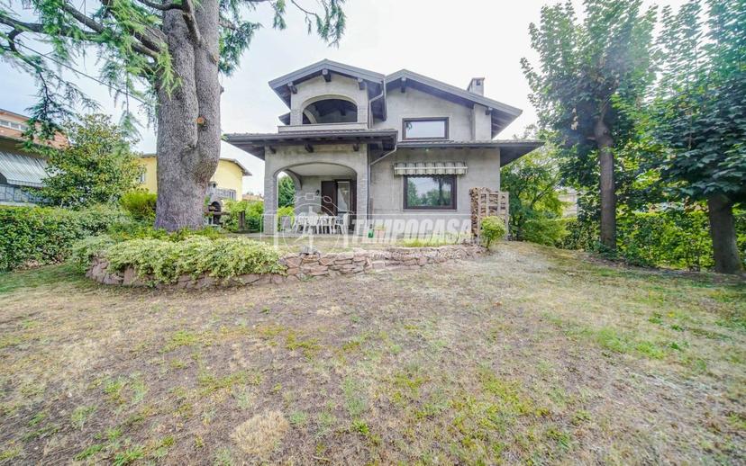 Villa unifamiliare via Galliano 21, Centro, Carnago — foto 34 di 41