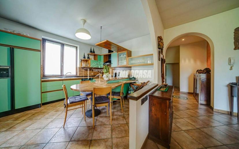 Villa unifamiliare via Galliano 21, Centro, Carnago — foto 8 di 41