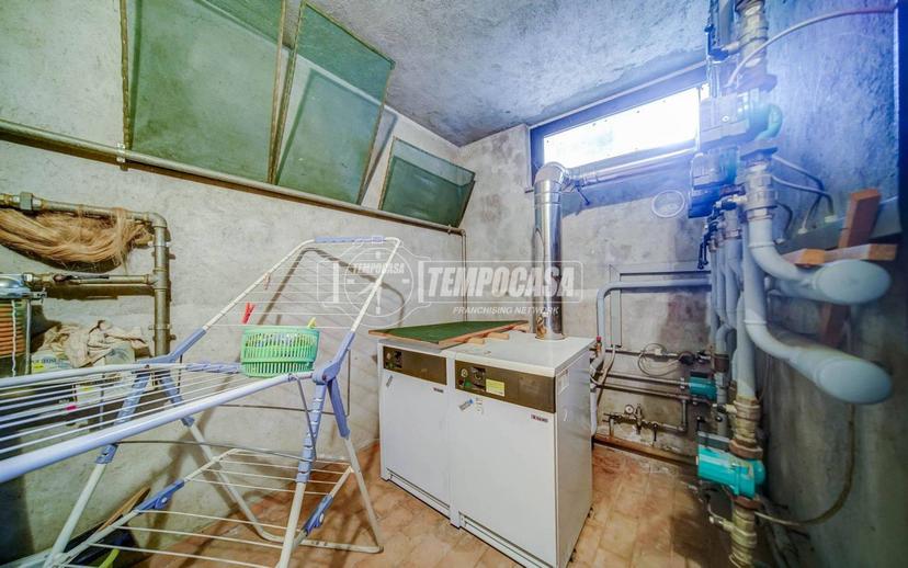 Villa unifamiliare via Galliano 21, Centro, Carnago — foto 29 di 41
