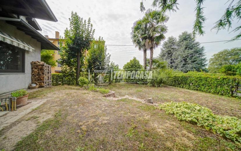 Villa unifamiliare via Galliano 21, Centro, Carnago — foto 18 di 41