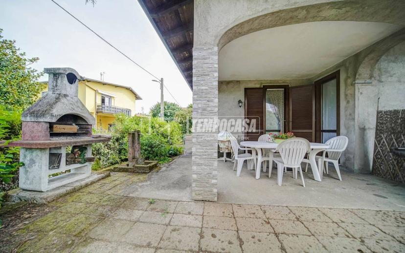 Villa unifamiliare via Galliano 21, Centro, Carnago — foto 15 di 41