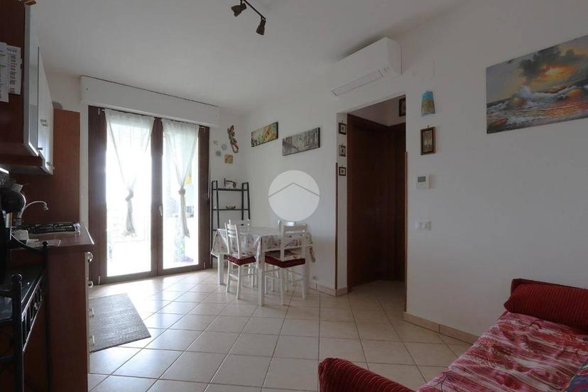 Bilocale via Ercole Falò 21, Centro, Alba Adriatica — foto 6 di 15