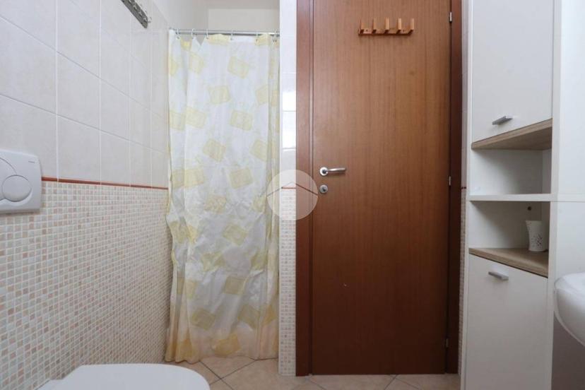Bilocale via Ercole Falò 21, Centro, Alba Adriatica — foto 12 di 15