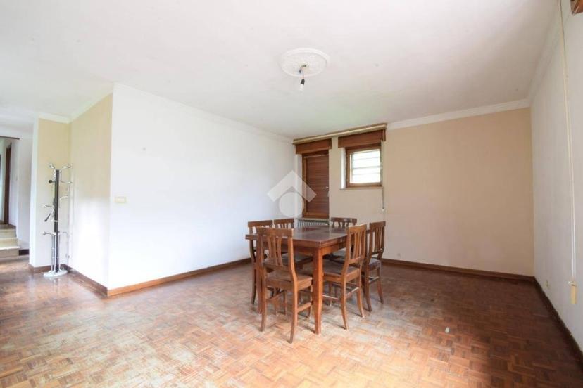 Villa unifamiliare via Giovanni Binel 44, Centro, Donnas — foto 5 di 44