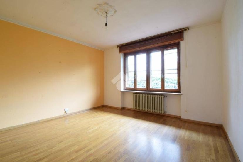 Villa unifamiliare via Giovanni Binel 44, Centro, Donnas — foto 36 di 44