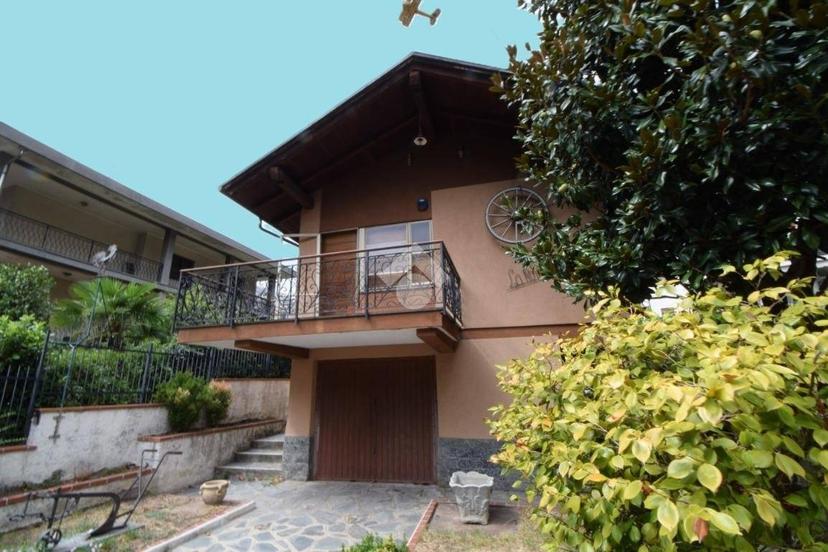 Villa unifamiliare via Giovanni Binel 44, Centro, Donnas — foto 44 di 44