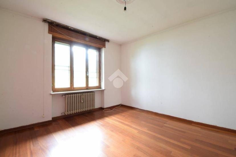 Villa unifamiliare via Giovanni Binel 44, Centro, Donnas — foto 7 di 44