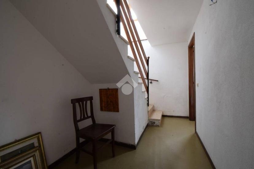 Villa unifamiliare via Giovanni Binel 44, Centro, Donnas — foto 14 di 44