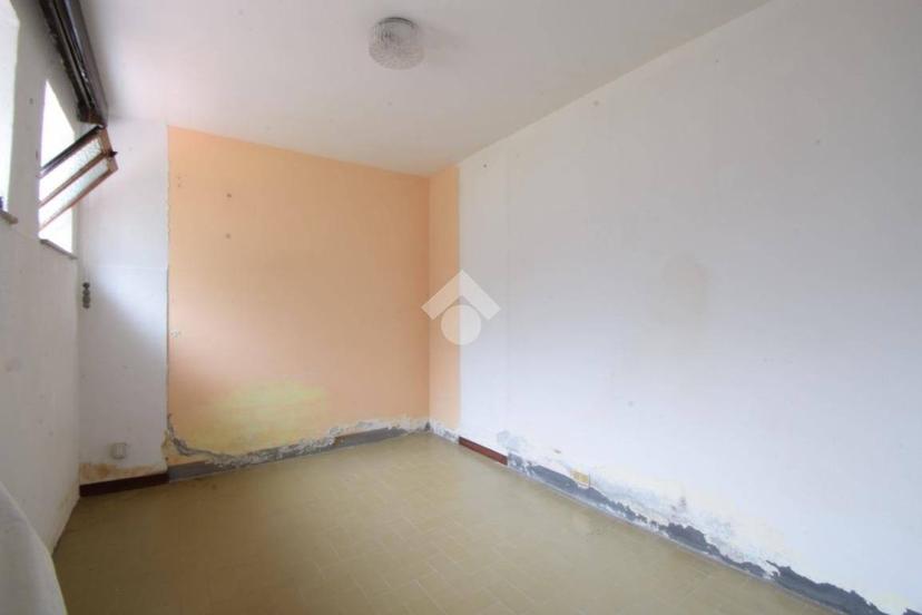 Villa unifamiliare via Giovanni Binel 44, Centro, Donnas — foto 42 di 44