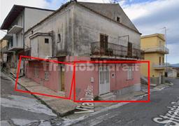 Quadrilocale via Rettifilo 17, Centro, Strongoli