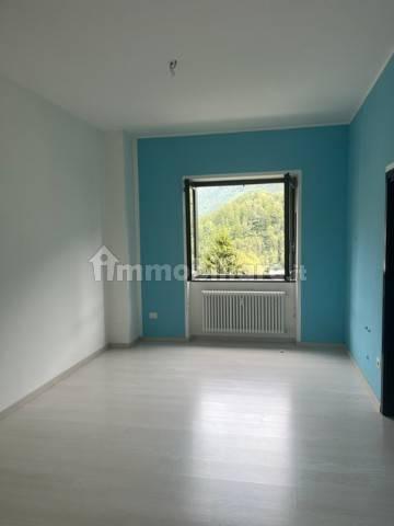 Trilocale via Bernina 32, Centro, Chiesa in Valmalenco — foto 15 di 24