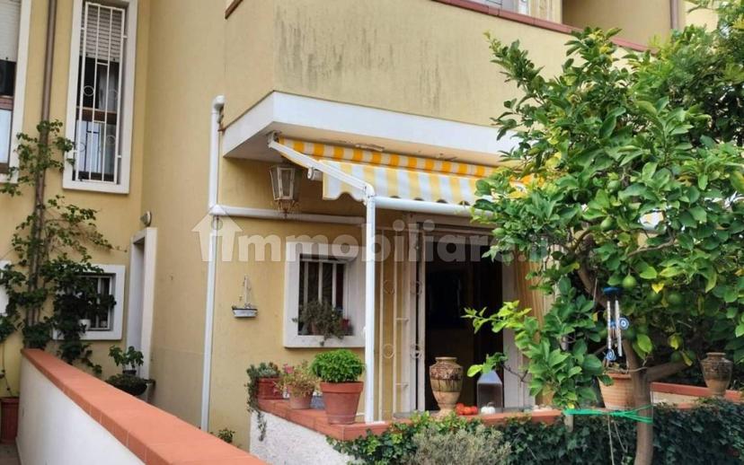 Villa a schiera via Magliano 66, Marina di Massa Centro, Massa — foto 9 di 21