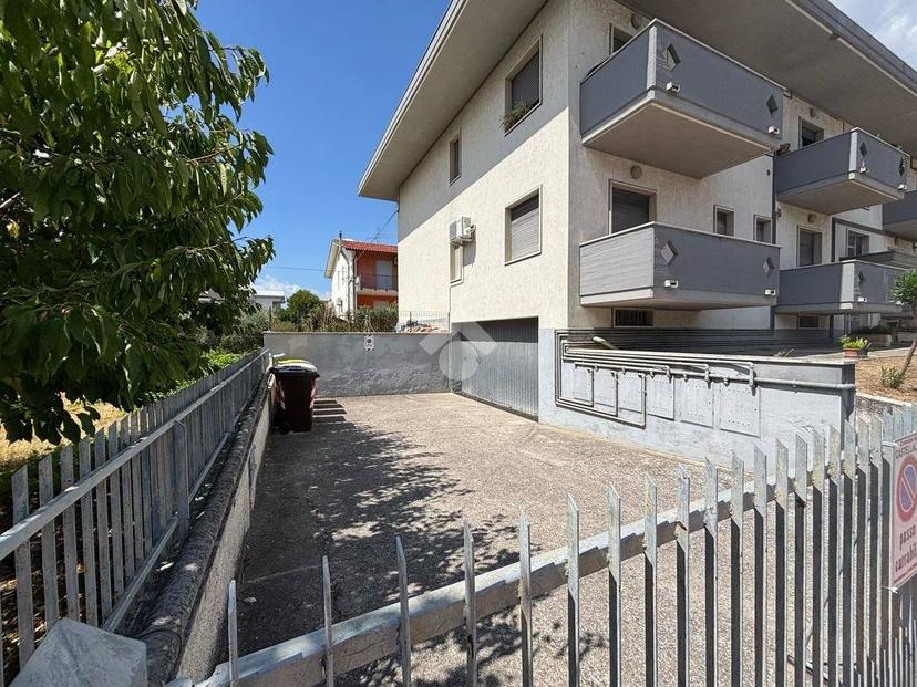 Quadrilocale via Meazza 29, Castelnuovo Vomano, Castellalto — foto 11 di 30