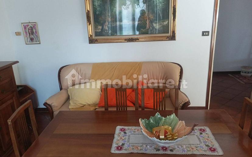 Villa unifamiliare via Giacomo Matteotti, Centro, Monteforte d'Alpone — foto 12 di 16