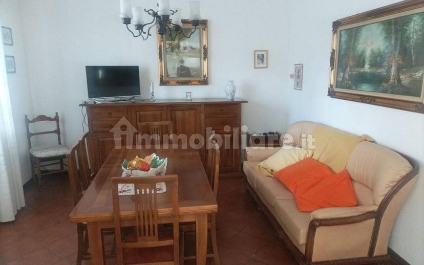 Villa unifamiliare via Giacomo Matteotti, Centro, Monteforte d'Alpone — foto 6 di 16