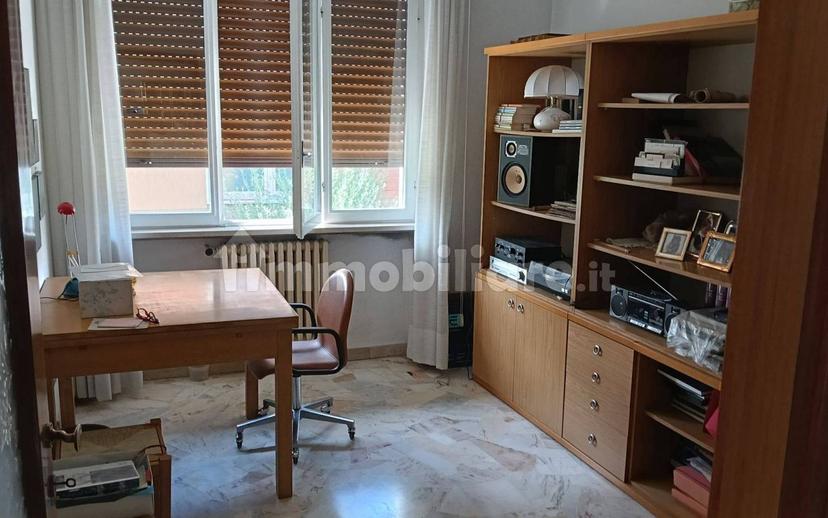 Villa bifamiliare via Papa Giovanni XXIII 21, Venegono Inferiore — foto 4 di 11