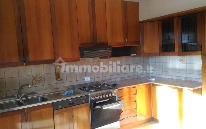 Quadrilocale via Antonio Pigafetta, Centro, Torri di Quartesolo — foto 9 di 14