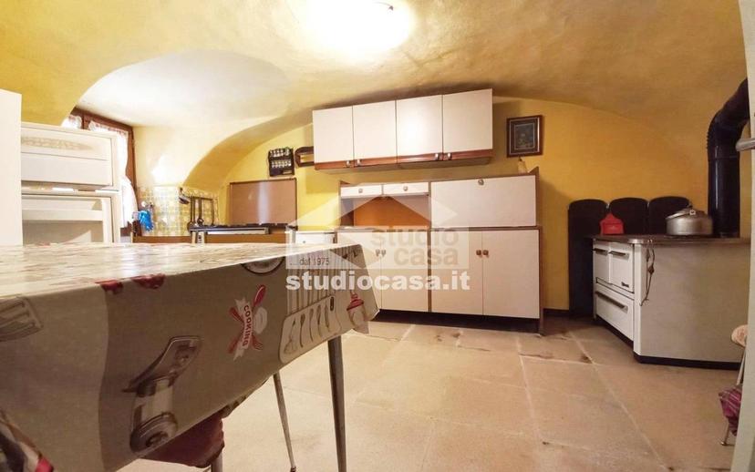 Terratetto unifamiliare 200 m², da ristrutturare, Gandellino — foto 17 di 22