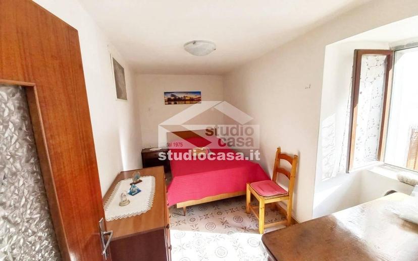 Terratetto unifamiliare 200 m², da ristrutturare, Gandellino — foto 9 di 22