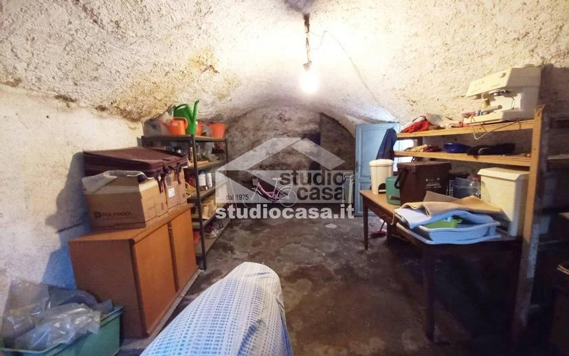 Terratetto unifamiliare 200 m², da ristrutturare, Gandellino — foto 10 di 22