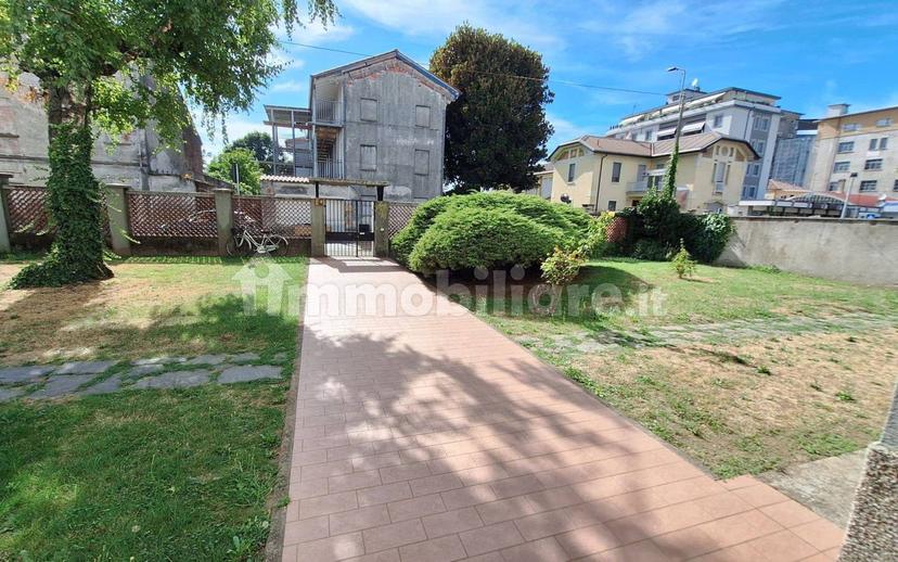 Quadrilocale via Trieste 57, Galliate — foto 9 di 19