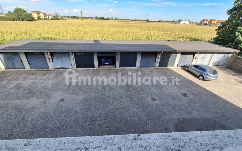 Quadrilocale via Trieste 57, Galliate — foto 2 di 19