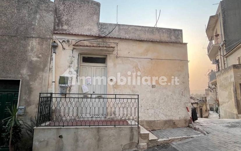 Terratetto unifamiliare via Lorefice 31, Modica Alta, Modica — foto 4 di 9