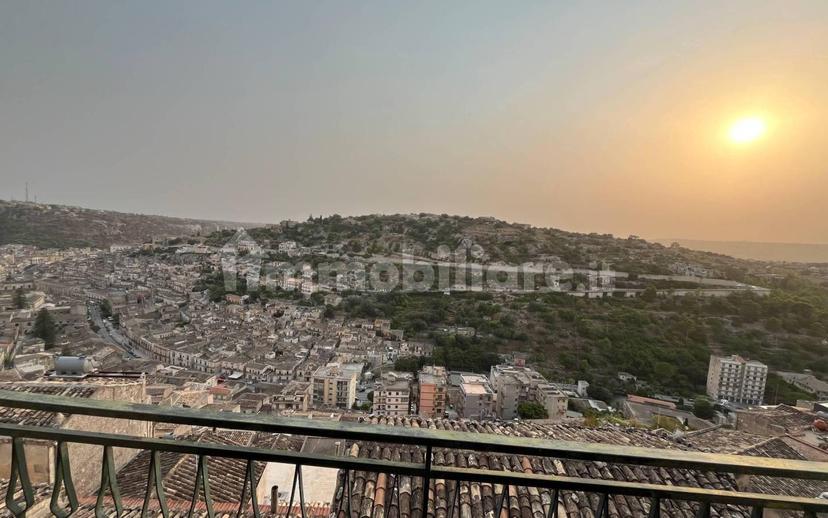 Terratetto unifamiliare via Lorefice 31, Modica Alta, Modica — foto 3 di 9