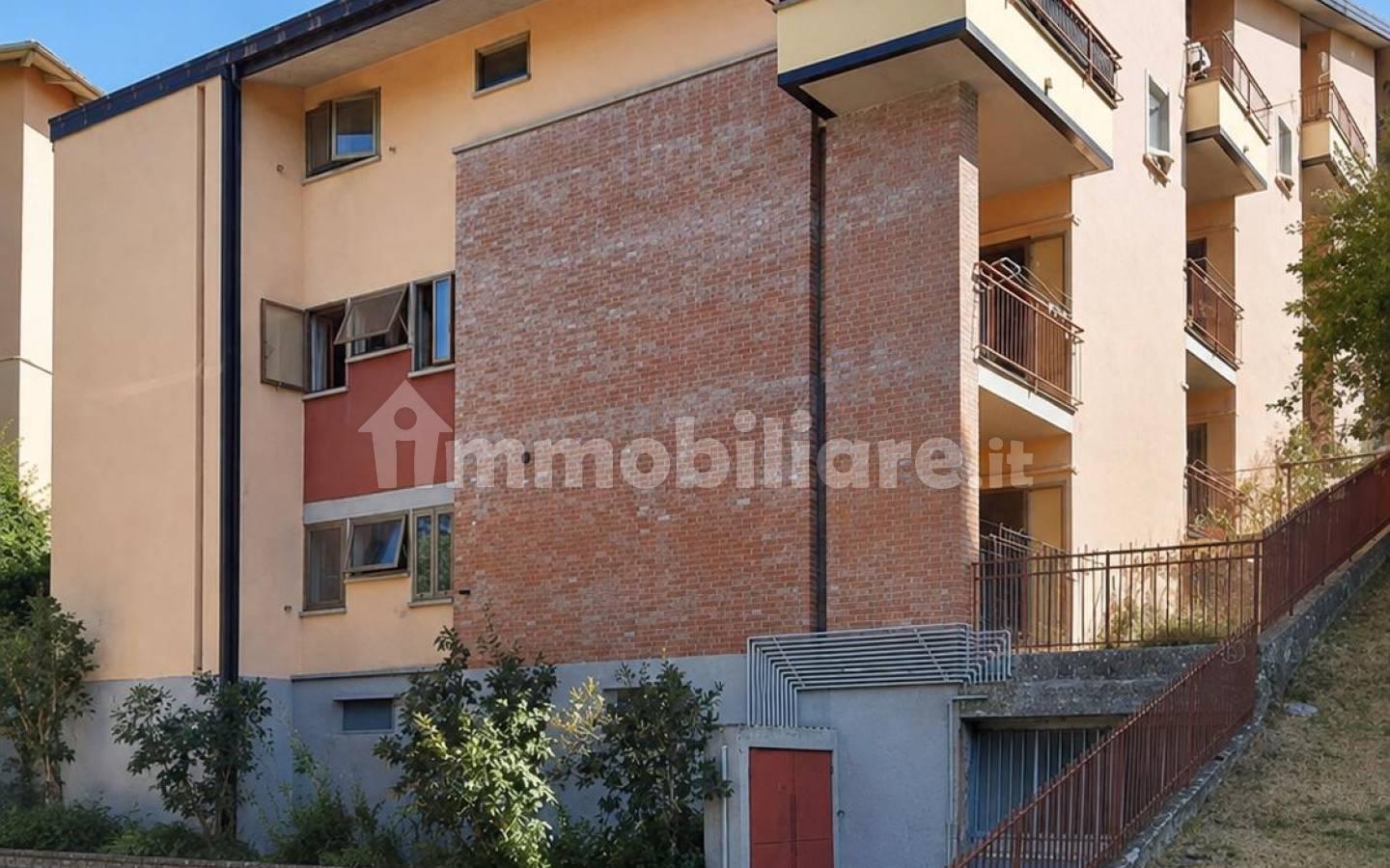 Trilocale via 4 Novembre 1, Centro, Monghidoro