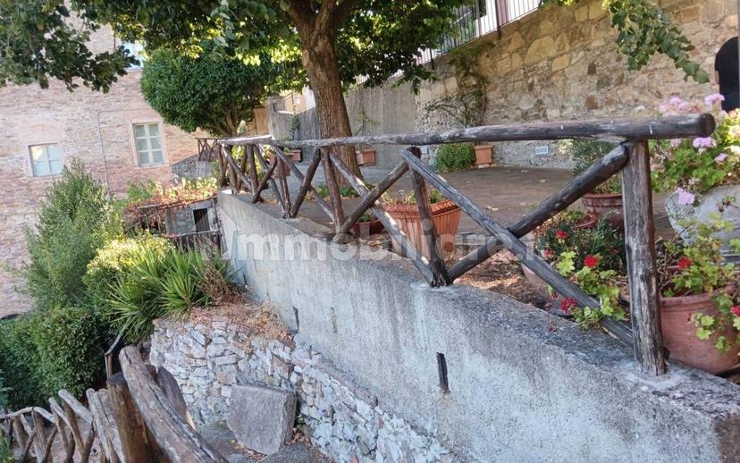 Terratetto unifamiliare 345 m², ottimo stato, Sassetta — foto 17 di 39